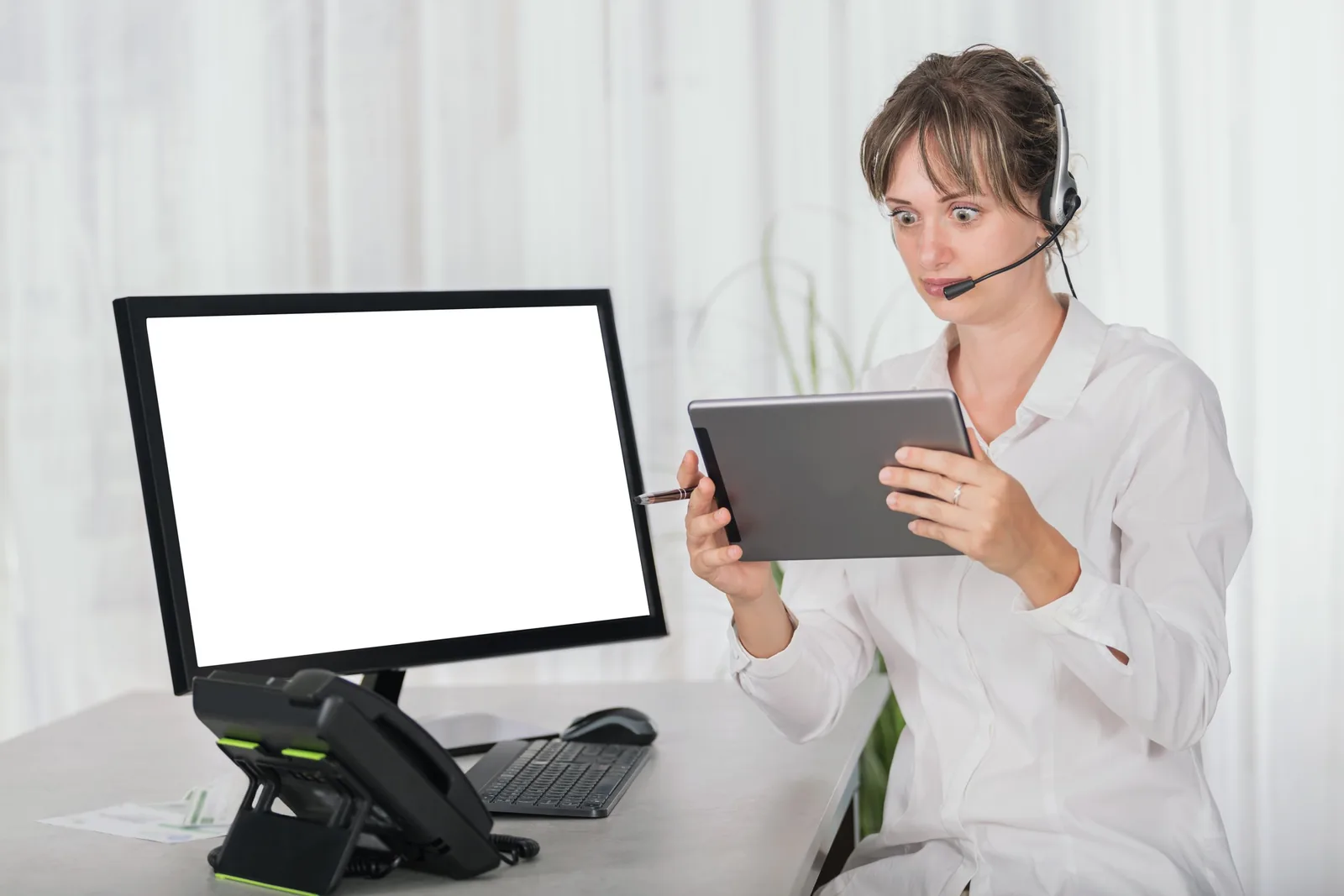 7 key areas of your videography business to outsource for improved efficiency and growth.